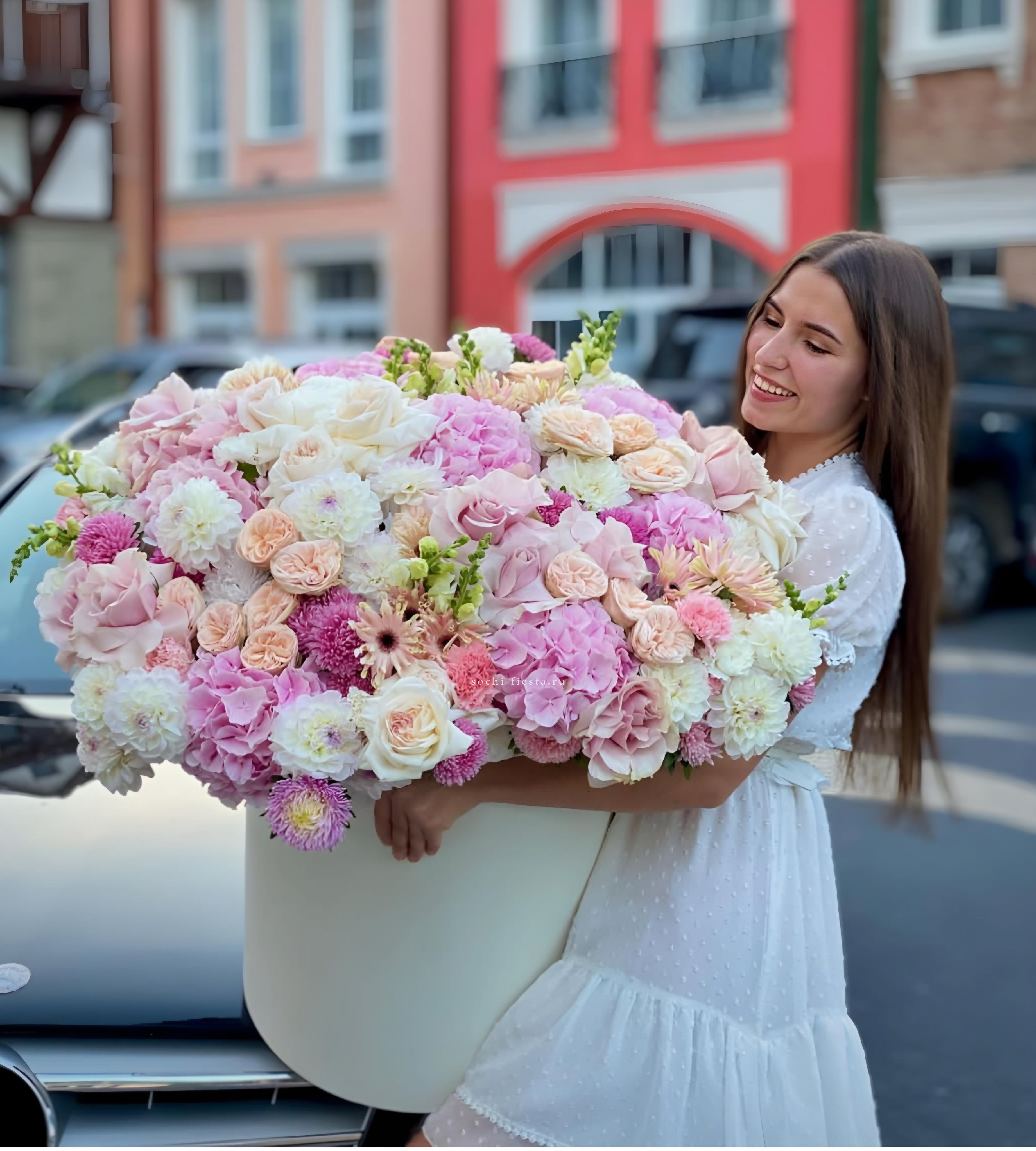 Дизайнерский цилиндр "Melissa" с доставкой в Нижнем Новгороде