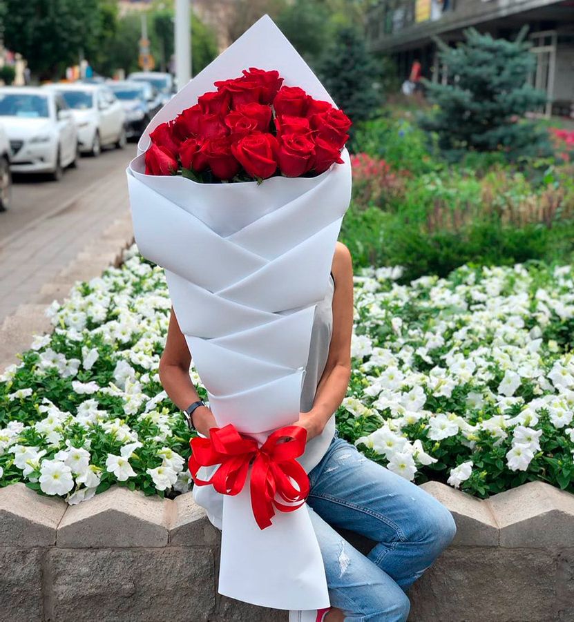 Высокие розы Couture с доставкой в Нижнем Новгороде