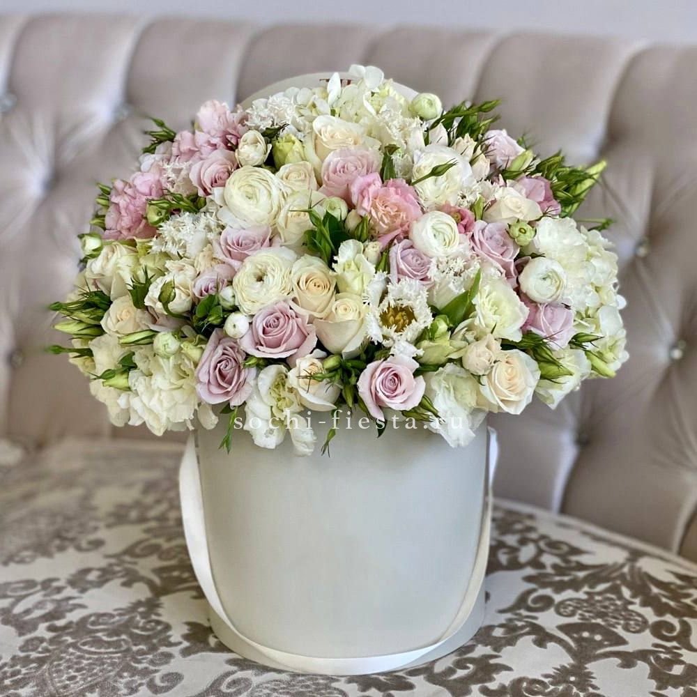 Цветочный бокс "LOVING" в Нижнем Новгороде