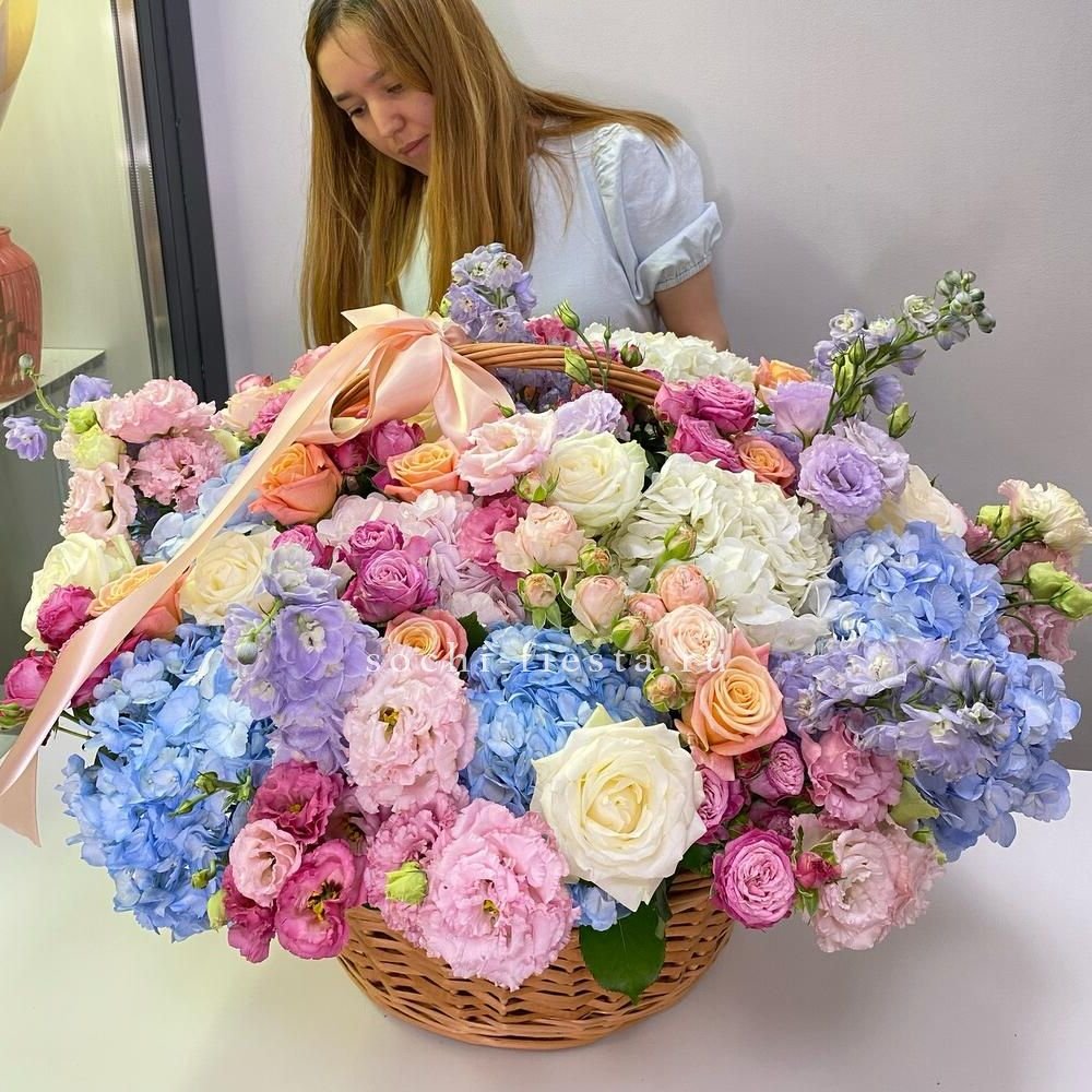 Авторская корзина "Extra" с доставкой в Нижнем Новгороде