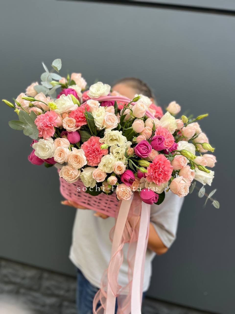 Цветочная корзина Florence в Нижнем Новгороде
