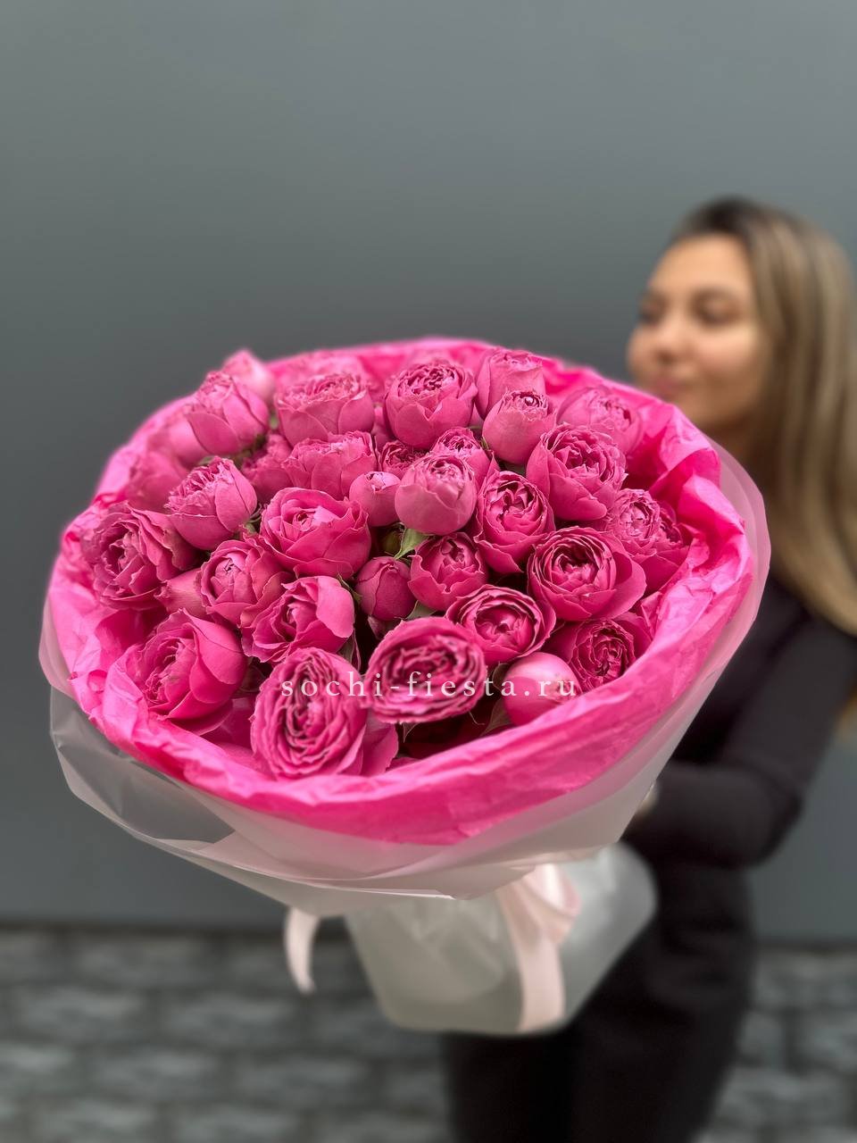 Букет из пионовидных роз  в Нижнем Новгороде