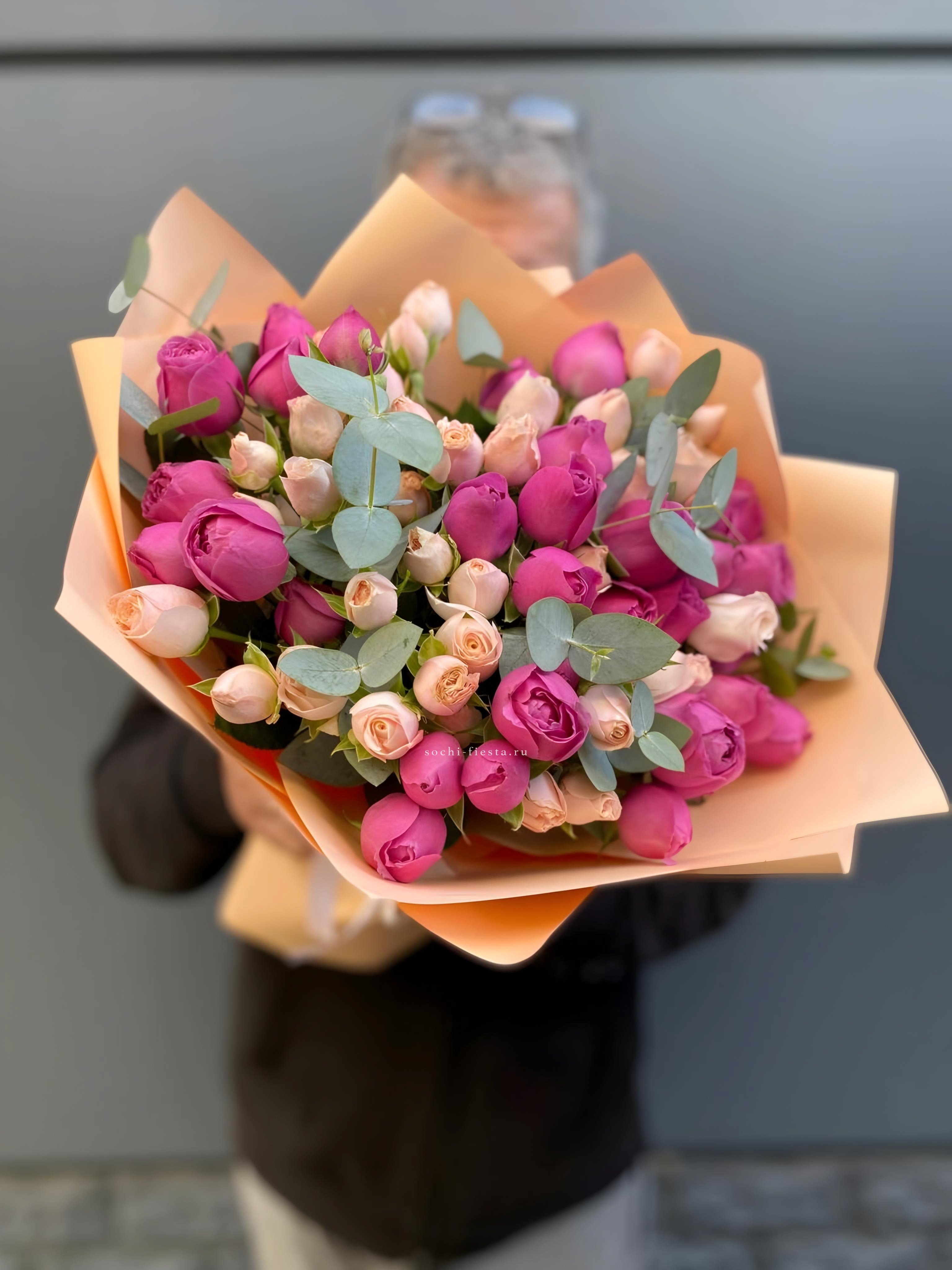 Букет кустовых роз Tenderness в Нижнем Новгороде