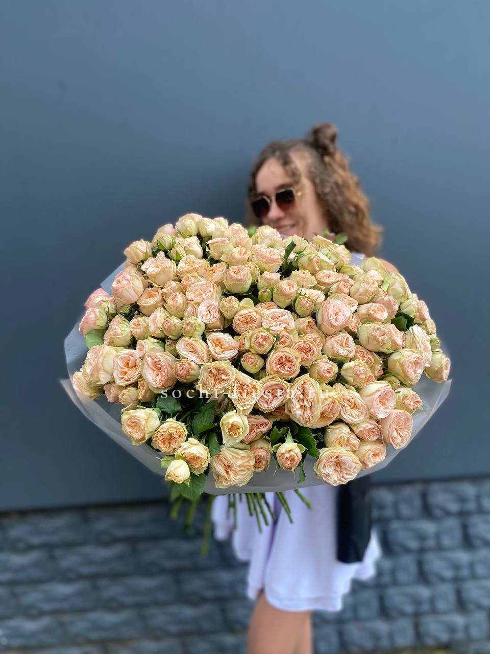 51 пионовидная роза в Нижнем Новгороде