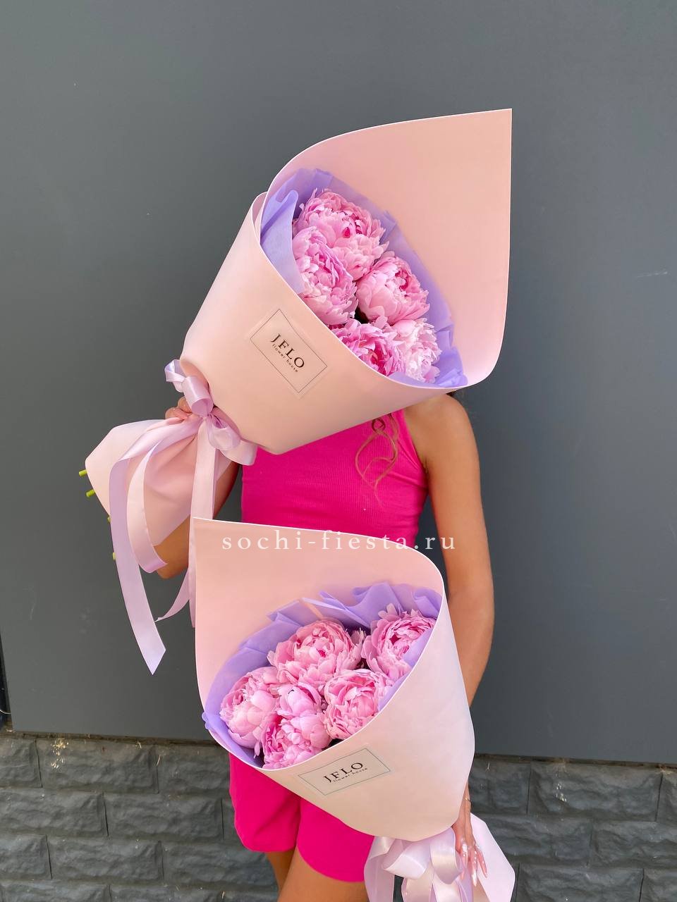 Букет из 5 пионов в Нижнем Новгороде