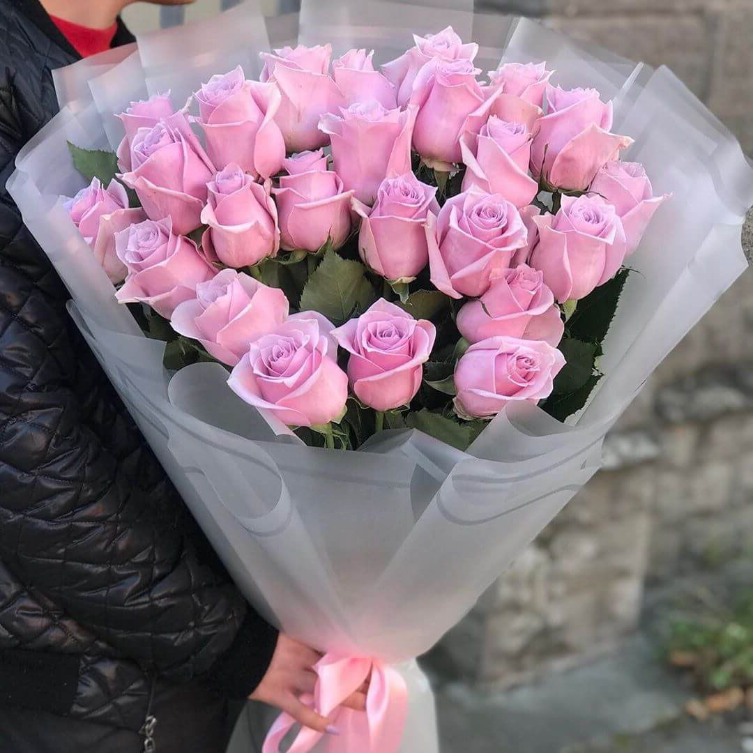 25 высоких розовых роз в Нижнем Новгороде