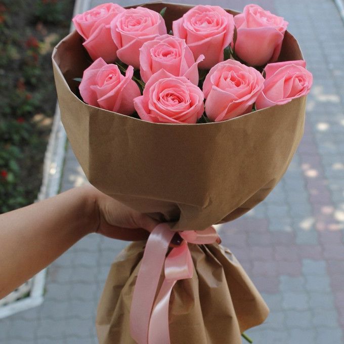 9 розовых роз с доставкой в Нижнем Новгороде