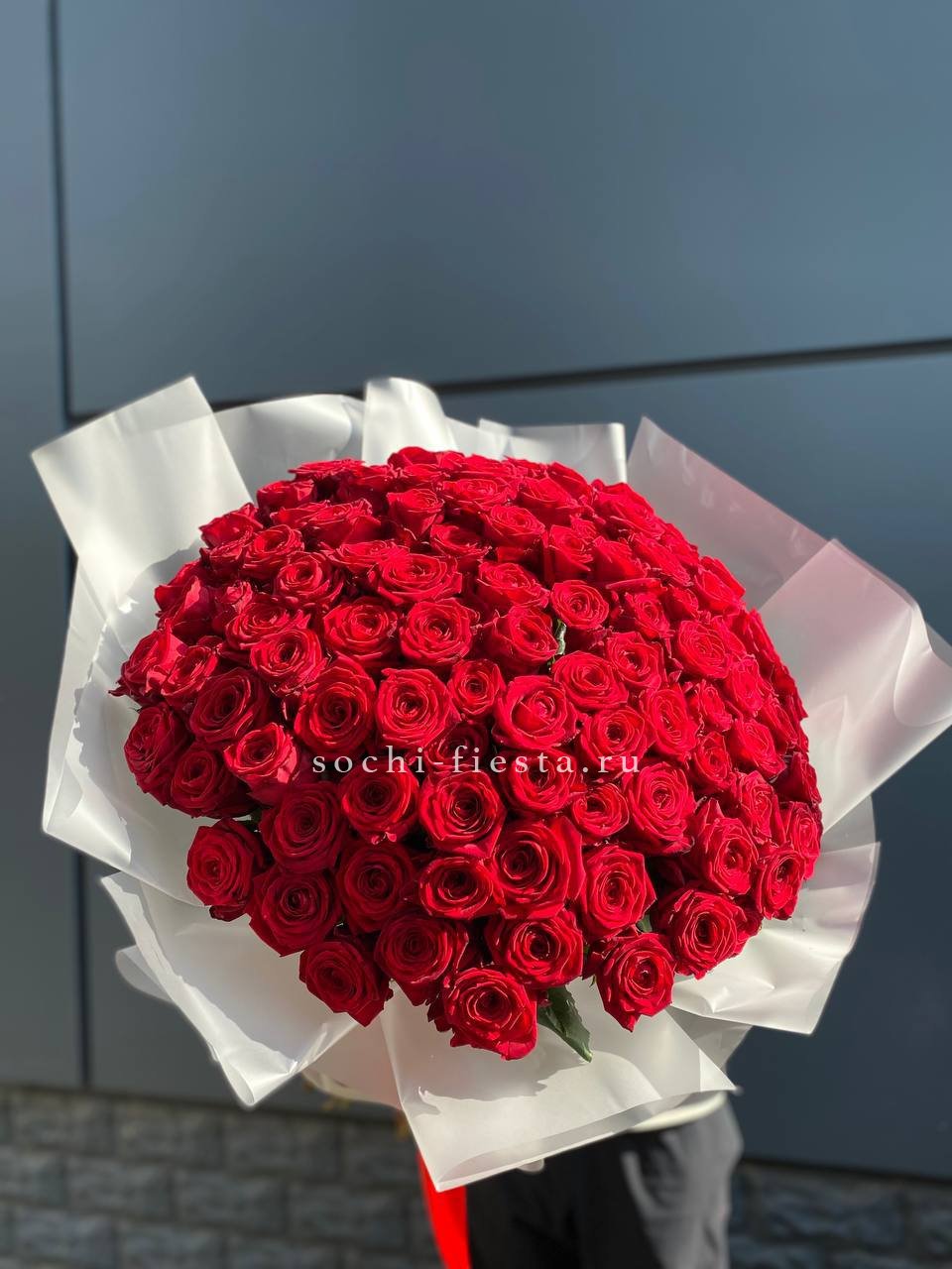 101 высокая роза в Нижнем Новгороде