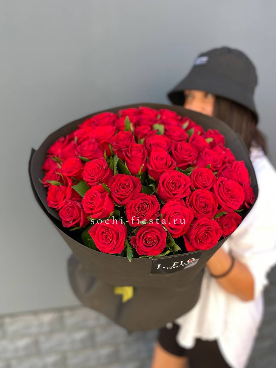 51 роза "Black" в Нижнем Новгороде
