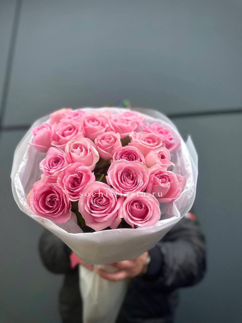 21 Розовая роза в белом в Нижнем Новгороде
