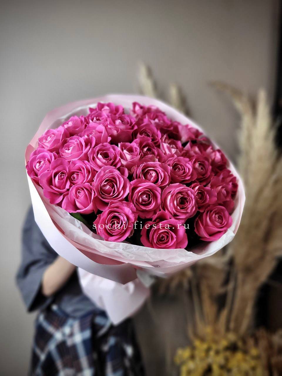 35 розовых роз  в Нижнем Новгороде