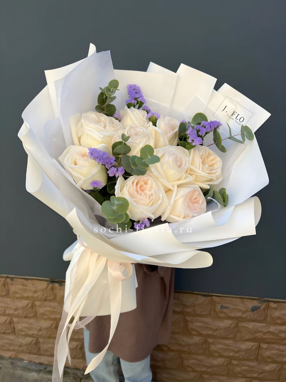 Букет из роз White O'Hara в Нижнем Новгороде