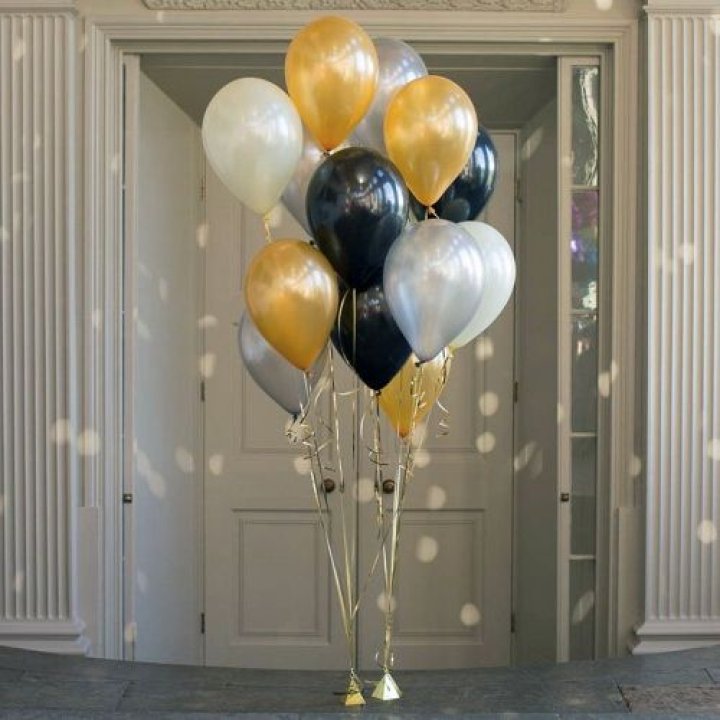 Фонтан шаров "Фаерворк" в Нижнем Новгороде