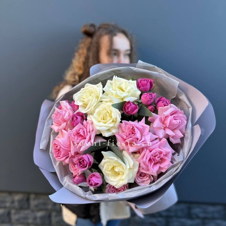 Букет французских и пионовидных роз в Нижнем Новгороде
