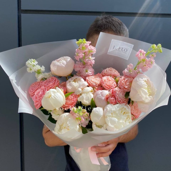 Авторский букет "Летний вечер" в Сириусе