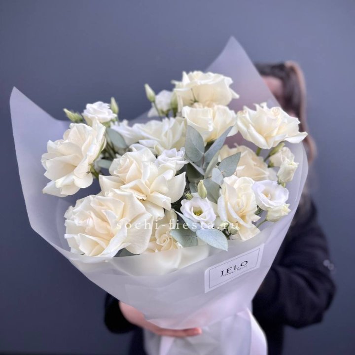 Букет французских роз и эустомы  в Нижнем Новгороде