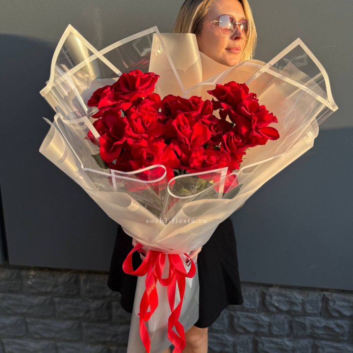  Букет  высоких роз 15 шт в Сириусе