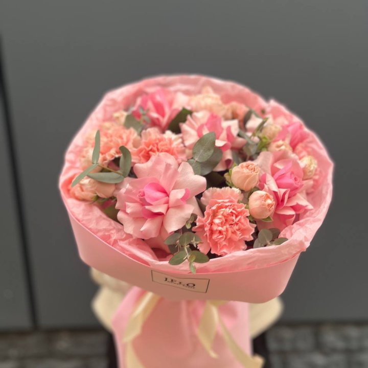  Сборный букет "Нелли" в Сириусе