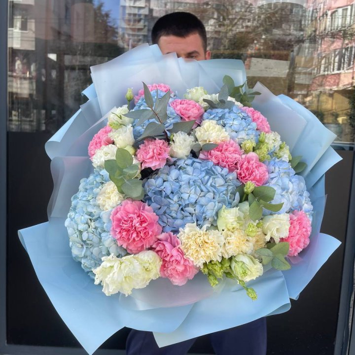 Сборный букет №3 в Сириусе