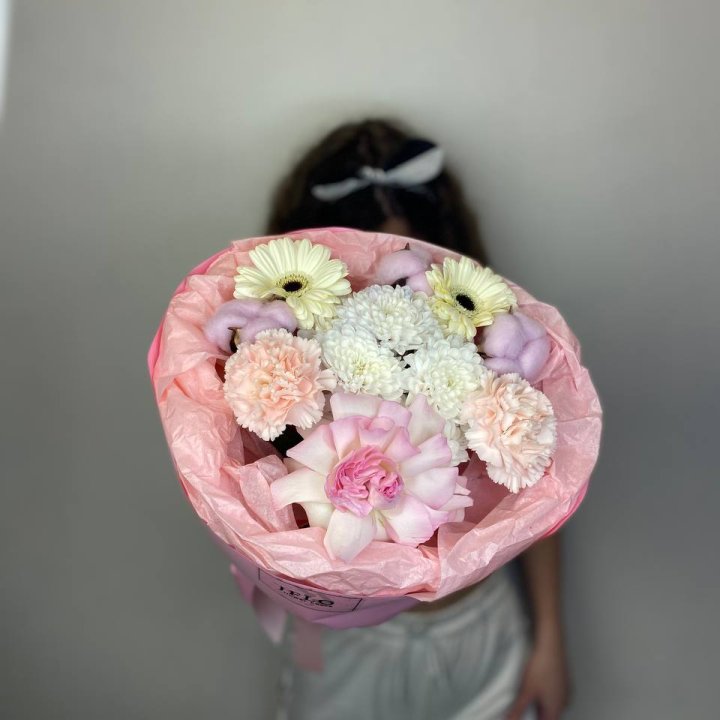 Букет "Сиера" с доставкой в Сириусе