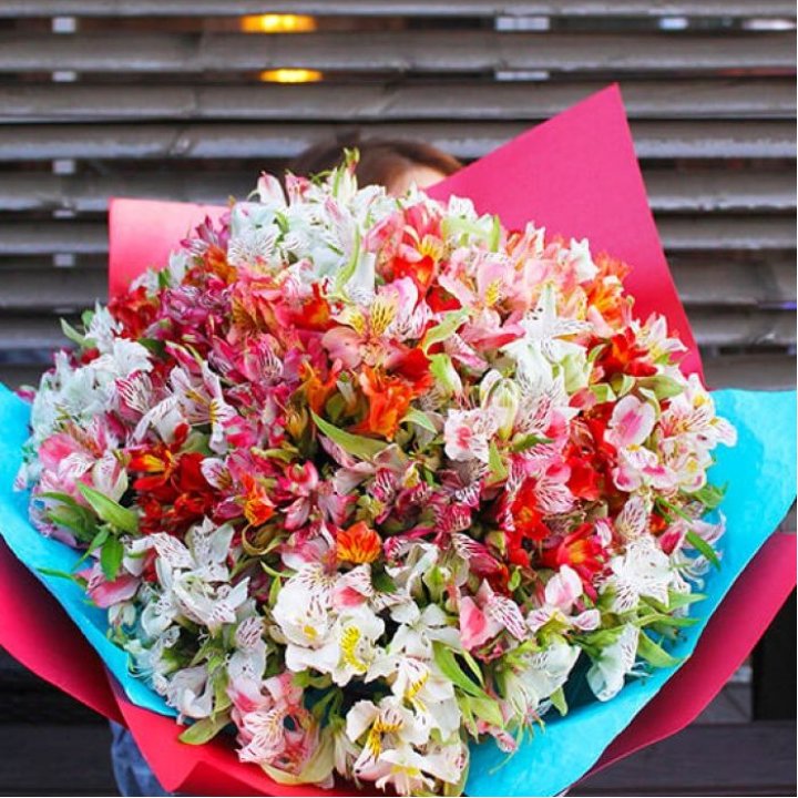 101 альстромерия в Нижнем Новгороде