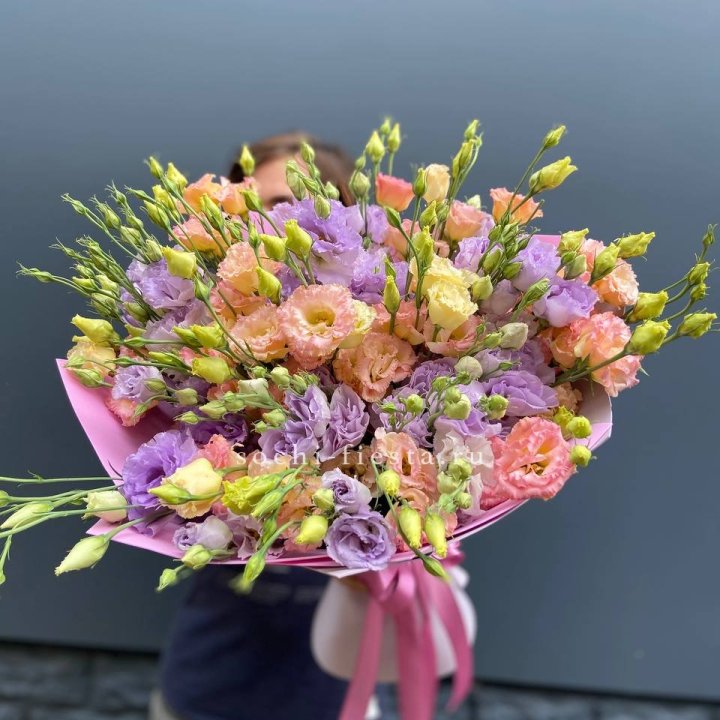 Букет эустом №2  в Сириусе