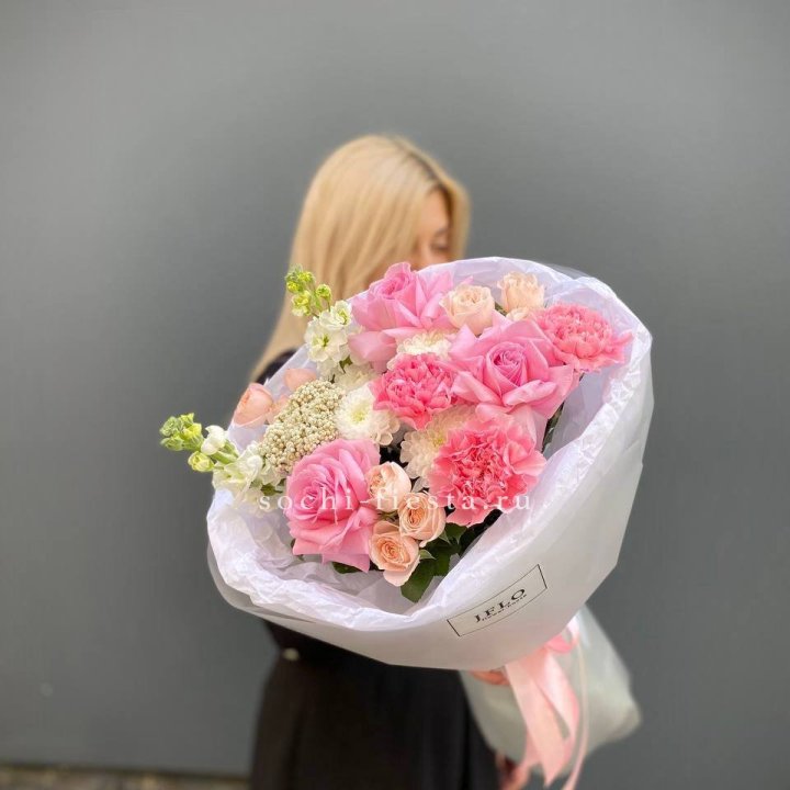 Букет "Нежный поцелуй" в Сириусе