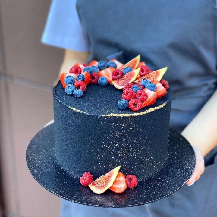 Торт "Черный лебедь" в Сириусе