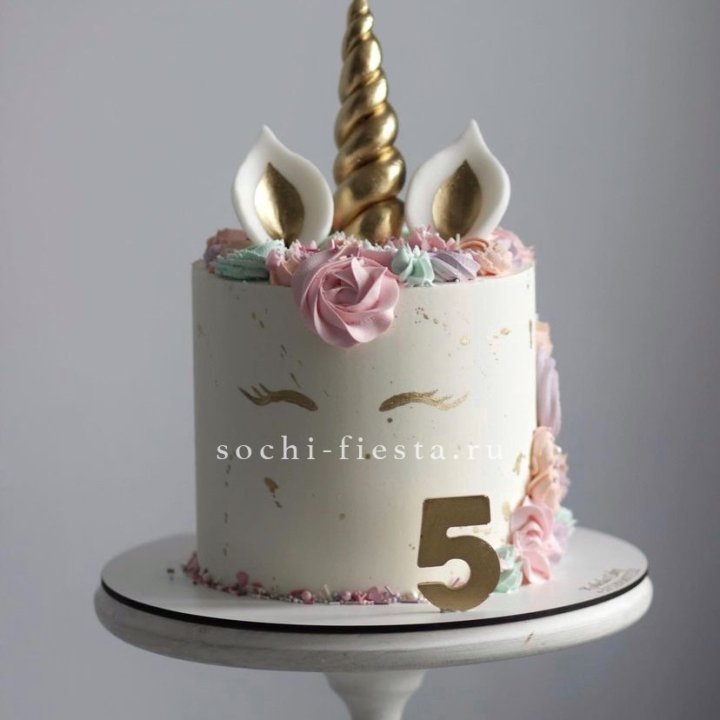 Торт "Unicorn" в Сириусе