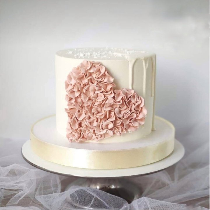 Торт "Сердце" в Сириусе