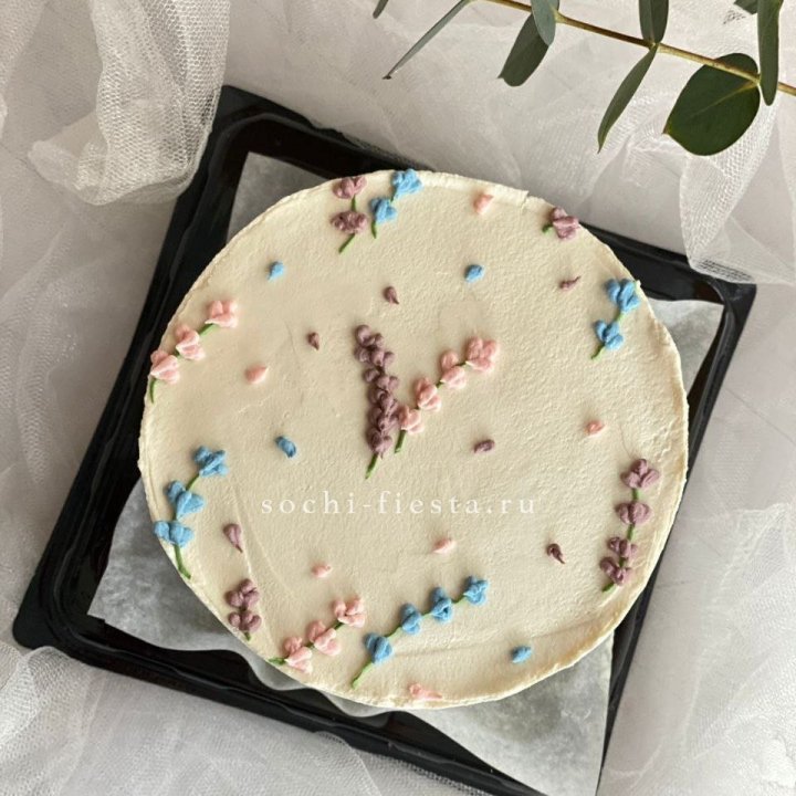 Бенто-торт "Лаванда" в Сириусе