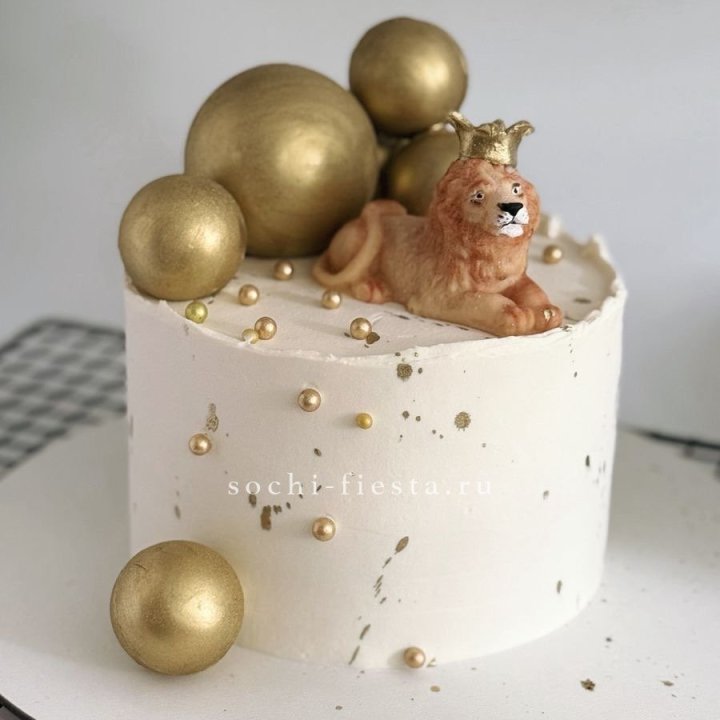 Торт «Лев» в Сириусе