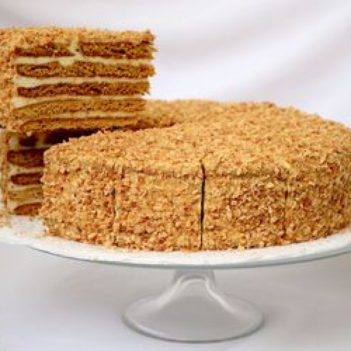 Торт "Медовик" в Сириусе