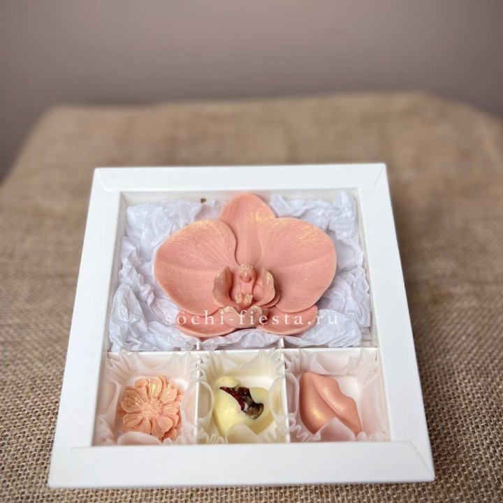 Конфеты из шоколада с Орхидеей в Сириусе