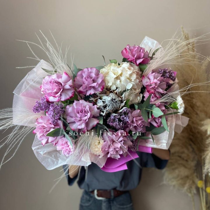 Дизайнерский букет №14 в Сириусе