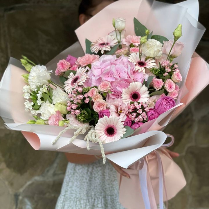 Авторский букет Пич с доставкой в Нижнем Новгороде