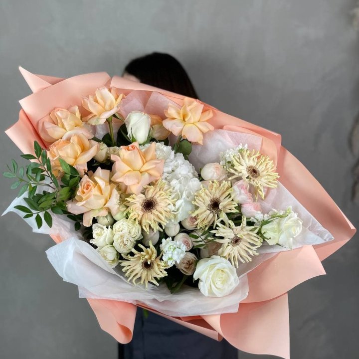 Авторский букет "Петин" в Сириусе