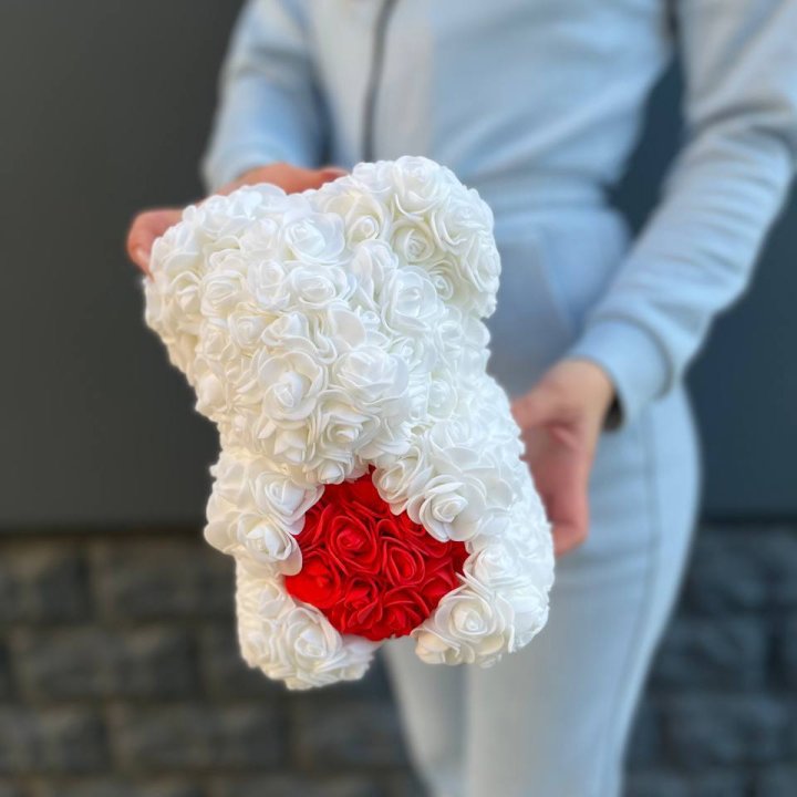 Медведь с красным седцем в Сириусе