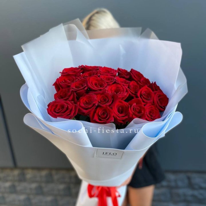 25 высоких роз  в Нижнем Новгороде