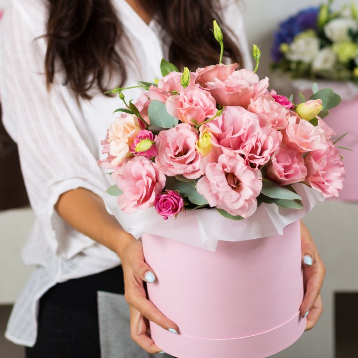 Эустома в шляпной коробке в Нижнем Новгороде