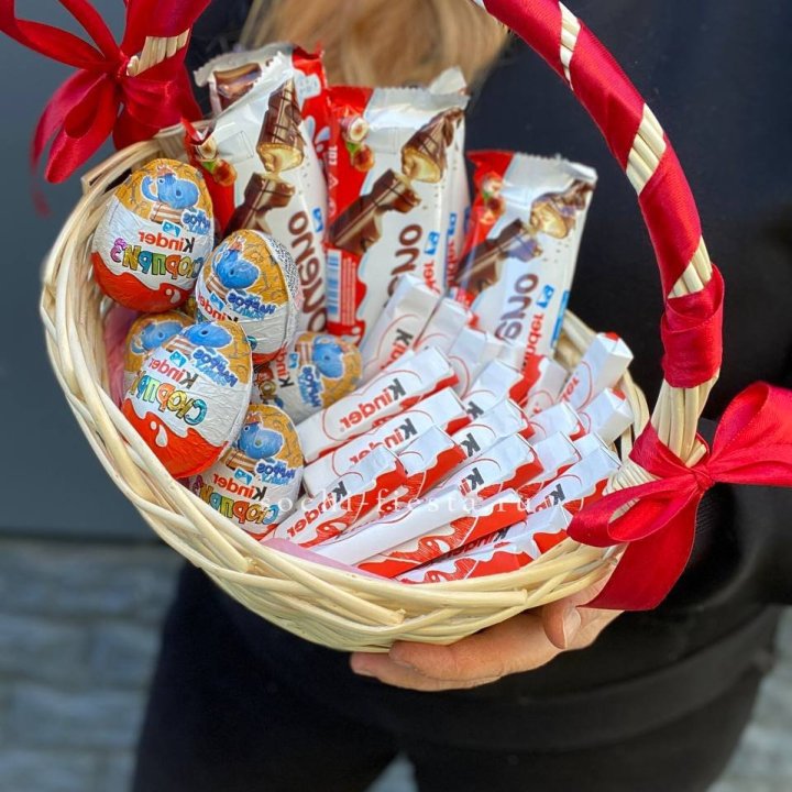 Корзина с киндерами  в Нижнем Новгороде