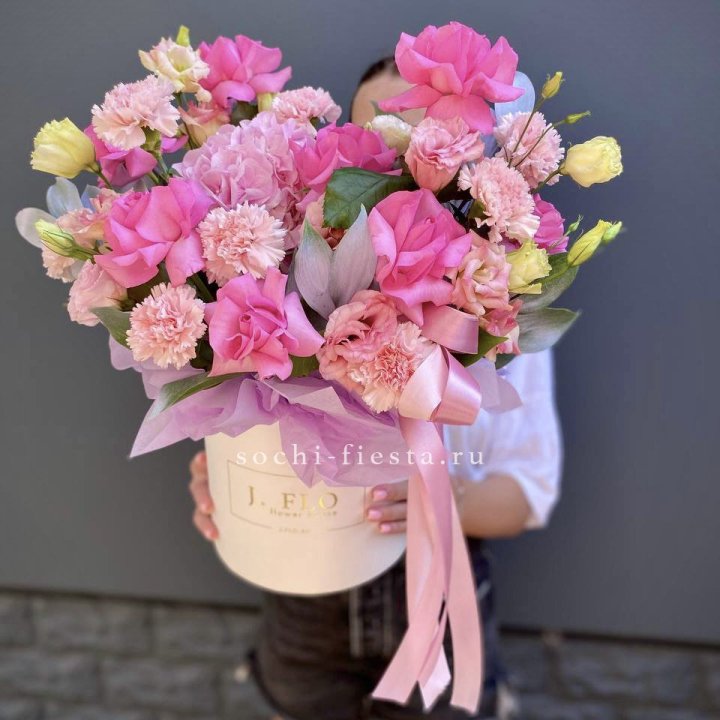 Цветочный бокс "Сальма" в Сириусе