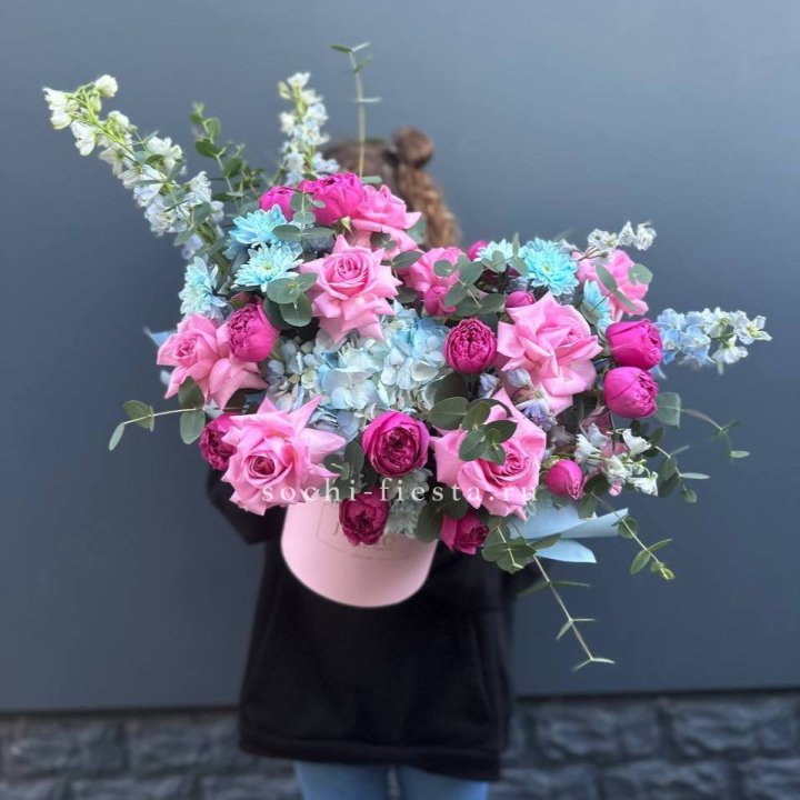 Авторская шляпная коробка в Сириусе