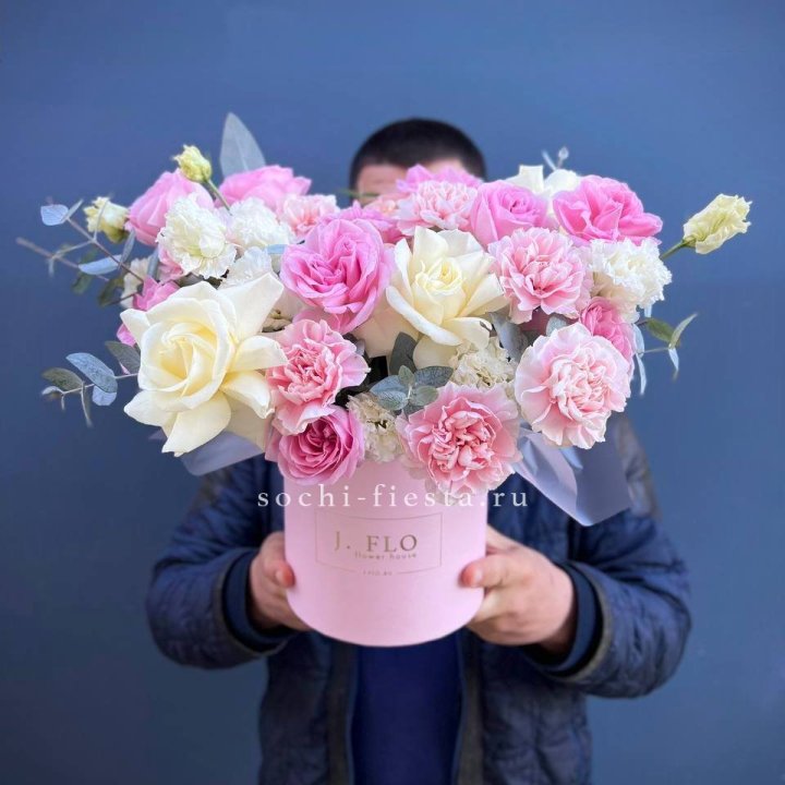 Цветочный бокс "Памела" в Сириусе