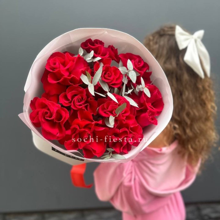 11 Красных французских роз в Нижнем Новгороде