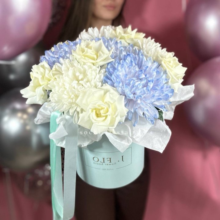 Коробка с цветами "Вольта" в Сириусе