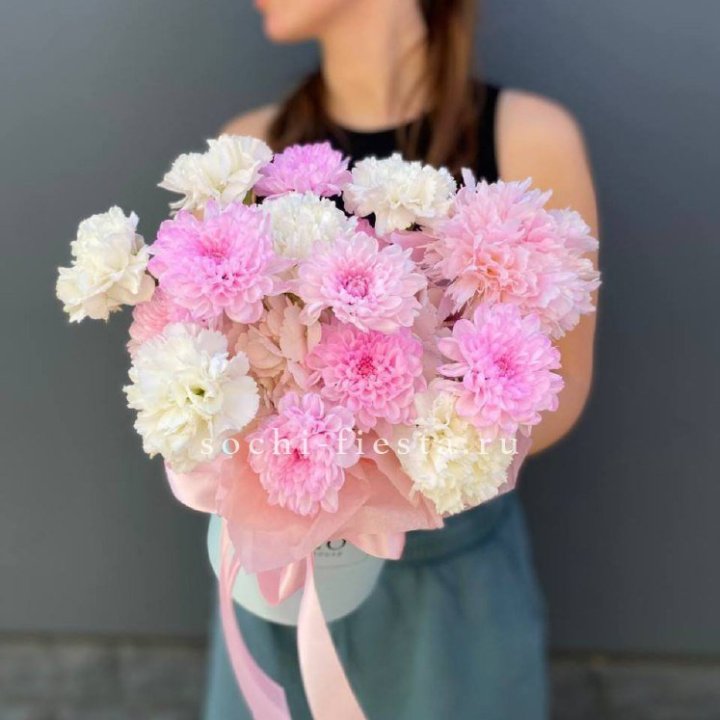 Коробка с цветами "Фиона" в Сириусе