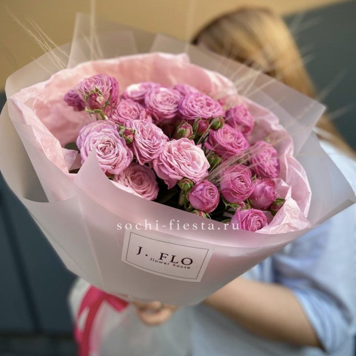 Пионовидные розы Мадам Бомбастик Pink в Нижнем Новгороде