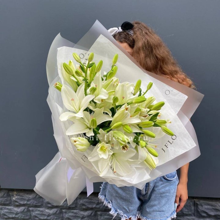 Букет  лилий "Воздушный"  в Нижнем Новгороде
