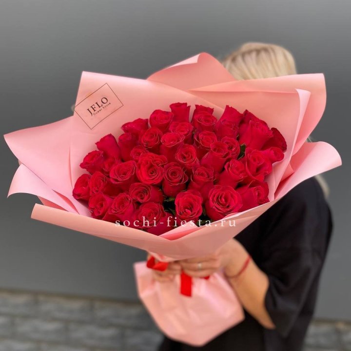 35 красных роз в Нижнем Новгороде